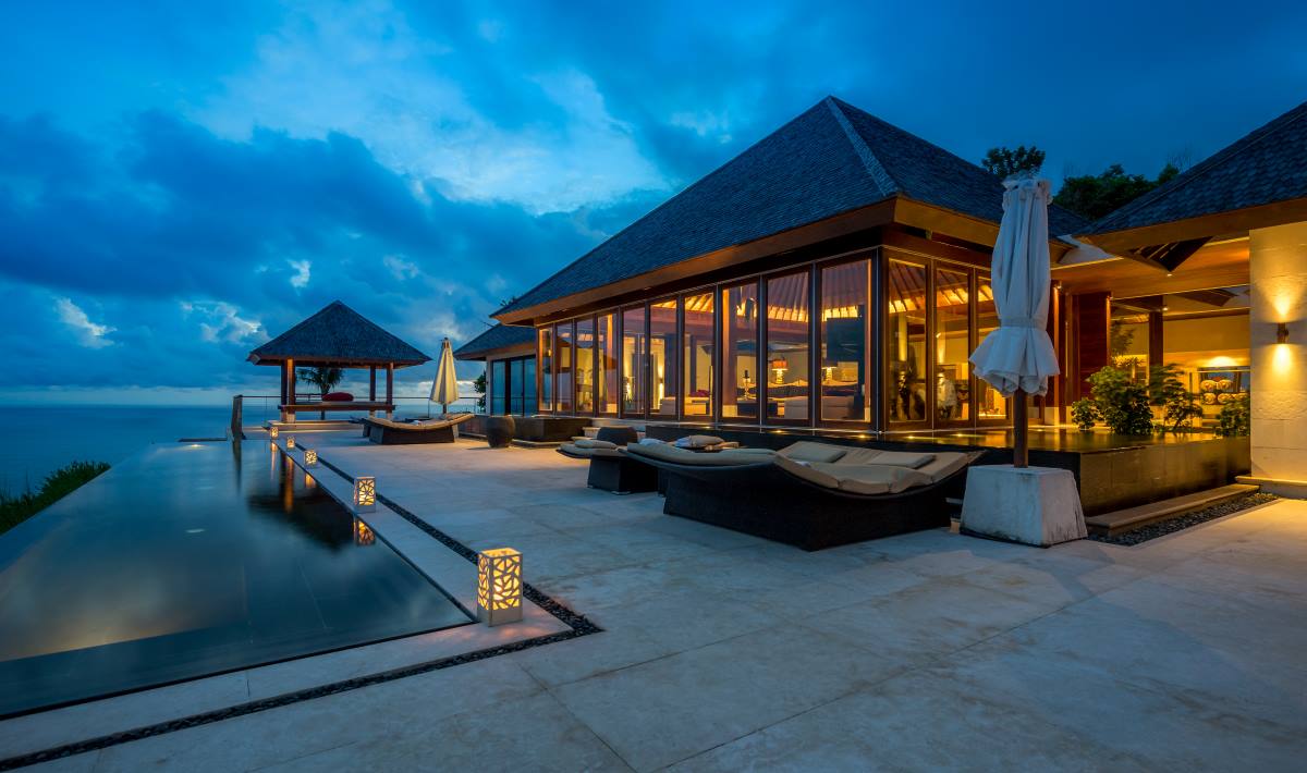 A private plunge pool